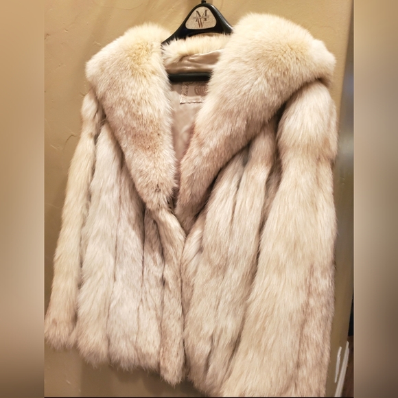 Fox Fur Coat: Ivory Fur with Brown Tips sz M - Picture 17 of 17